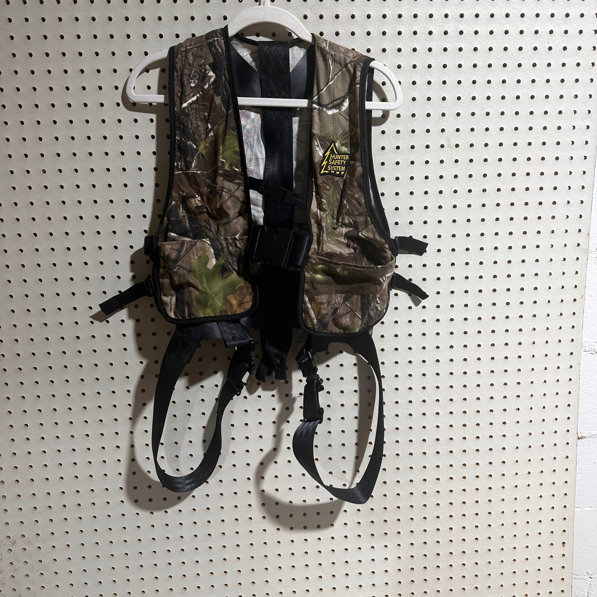 Hunter safety hot sale vest harness