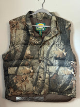 Load image into Gallery viewer, 00’s Cabela’s Realtree Hardwoods 20-200 Goose Down Vest (L/XL)