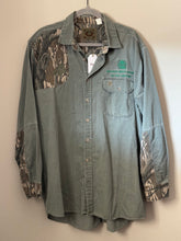 Load image into Gallery viewer, 90’s Mossy Oak Companions Treestand Shirt (XL) 🇺🇸