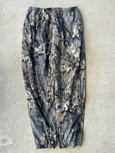 Load image into Gallery viewer, Vintage Remington Mossy Oak Gen 1 Breakup Camo Warm Weather Nylon Pants (L)