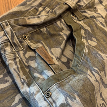 Load image into Gallery viewer, Gamehide Gamekeeper Mossy Oak Bottomland Ripstop Pants (42R)