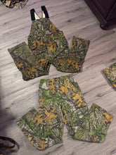 Load image into Gallery viewer, 00’s Mossy Oak Obsession Overalls and Pants (M)