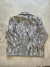 Load image into Gallery viewer, Vintage Trebark Camo Jacket (M)