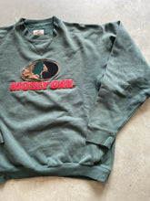Load image into Gallery viewer, Vintage Mossy Oak Leather Patch Crewneck (L)