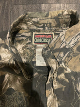 Load image into Gallery viewer, Vintage Mossy Oak Breakup Camo Short Sleeve Button-Up Shirt (L)