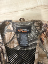 Load image into Gallery viewer, Camo dove vest