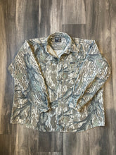 Load image into Gallery viewer, 1990’s Mossy Oak Treestand Camo Chamois Shirt (2XL)