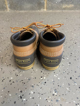 Load image into Gallery viewer, Bean Boots Gumshoe size 9M