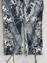 Load image into Gallery viewer, Vintage MossyOak Breakup Camo Adjustable Waist Pants