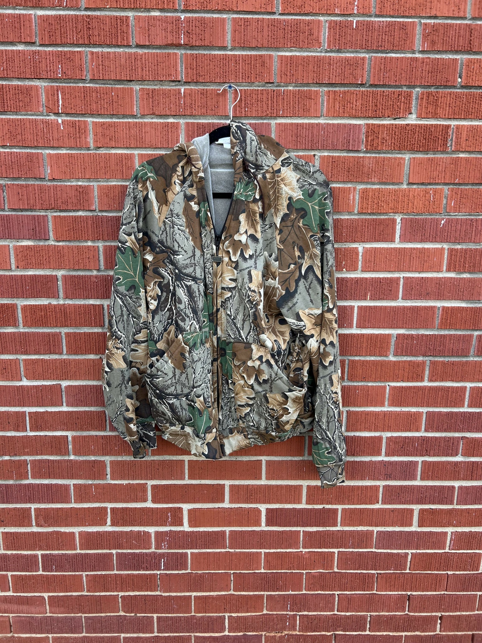 Huntworth Oak Tree EVO Hunting Camo 1/4-Zip Pullover Shirt Huntworth Oak Tree EVO Hunting Camo 1/4-Zip Pullover Shirt