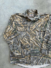 Load image into Gallery viewer, Vintage Mossy Oak Shadowgrass Chamois Button Up (M/L)