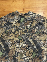 Load image into Gallery viewer, Vintage MossyOak Forest Floor Pocket T (3XL)