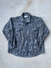 Load image into Gallery viewer, Vintage Trebark Camo Chamois Shirt (XL)
