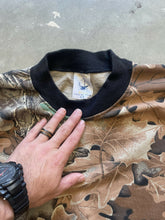 Load image into Gallery viewer, Vintage Big Bubba Realtree Advantage Camo Crewneck (5XL)