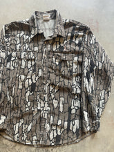 Load image into Gallery viewer, 1990’s Trebark Camo Deer Embroidered Chamois Shirt (XXL)