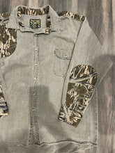 Load image into Gallery viewer, Vintage Scottish Greys Mossy Oak Treestand Camo Button-Up Shirt (XL)