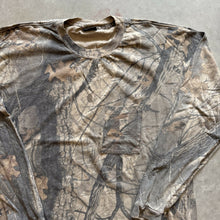 Load image into Gallery viewer, Vintage Realtree Hardwoods Camo Shirt (3XL)