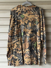 Load image into Gallery viewer, 00’s Mossy Oak Forrest Floor Mock Turtleneck Shirt (XL)