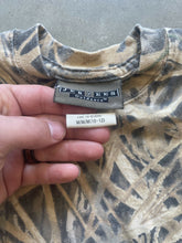 Load image into Gallery viewer, Vintage Mossy Oak Shadowgrass Camo Long Sleeve Shirt (Youth M)