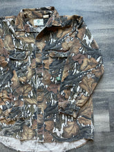 Load image into Gallery viewer, Vintage Mossy Oak Fall Foliage Camo Chamois Shirt (L)