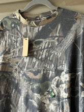 Load image into Gallery viewer, 90’s Mossy Oak Breakup Shirt (XL)