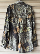 Load image into Gallery viewer, 00’s Remington Mossy Oak Break Up Active Shirt (XXL)