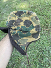 Load image into Gallery viewer, Vintage Duck Camo Insulated Trapper Hat