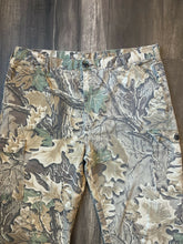 Load image into Gallery viewer, Vintage Realtree Advantage Camo Adjustable Waist Pants (XL)