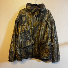 Load image into Gallery viewer, 00’s Realtree Hardwoods 10X Reversible Fleece Jacket (XXXL)