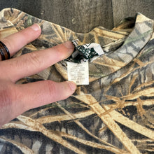 Load image into Gallery viewer, 1990’s Mossy Oak Shadowgrass Camo Long Sleeve Shirt (XL)