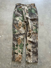 Load image into Gallery viewer, Vintage Realtree Camo Pants (M)