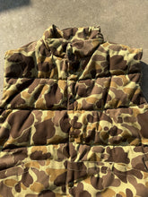 Load image into Gallery viewer, Vintage Gamehide Duck Camo Vest (XL)