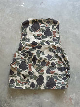 Load image into Gallery viewer, Vintage Redhead Duck Camo Shell Vest (M)