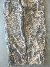 Load image into Gallery viewer, Vintage Mossy Oak Shadowgrass Camo Insulated Pants (L)