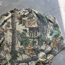 Load image into Gallery viewer, Vintage Realtree Camo Long Sleeve (L)