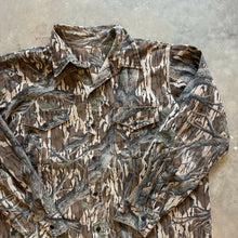 Load image into Gallery viewer, Vintage Mossy Oak Treestand Camo Button-Up Shirt (2XL)