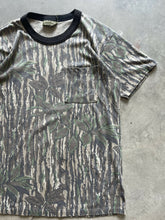 Load image into Gallery viewer, Vintage Realtree Camo Pocket T Shirt (M)