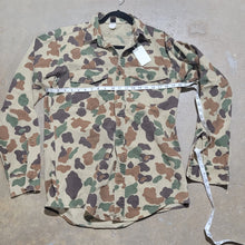 Load image into Gallery viewer, 80's Duxbak Old School Chamois Shirt (M)🇺🇸