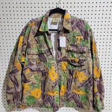 Load image into Gallery viewer, 00&#39;s University of Tennessee Boggy Creek Apparel Jacket (L)