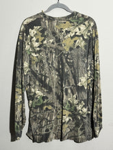 Load image into Gallery viewer, 00’s Mossy Oak Break Up Shirt (L)