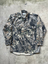 Load image into Gallery viewer, Vintage MossyOak Breakup Gen 1 Camo Shooter Shirt (XL)