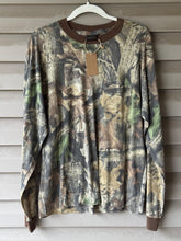 Load image into Gallery viewer, 90’s Advantage Timber Realtree Shirt (XL) 🇺🇸