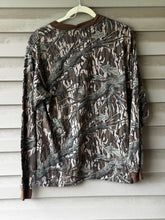 Load image into Gallery viewer, 90’s Mossy Oak Treestand Shirt (L) 🇺🇸