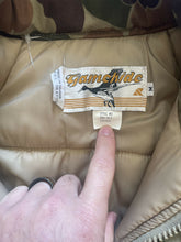 Load image into Gallery viewer, Vintage Duck Camo Jacket (M)