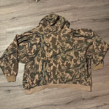 Load image into Gallery viewer, 90’s Mossy Oak Treestand Hoodie (Baggy XL) 🇺🇸