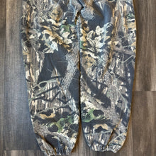 Load image into Gallery viewer, 1990’s Jerzees Mossy Oak Breakup Camo Cotton Sweatpants (XL)
