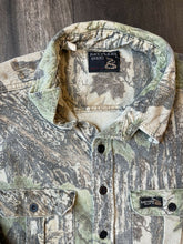 Load image into Gallery viewer, 1990’s Realtree Camo Chamois Shirt (XL)