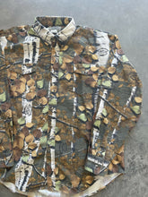 Load image into Gallery viewer, Vintage Rocky Mountain Camo Button Up Shirt (XL)