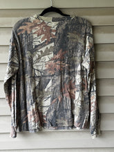 Load image into Gallery viewer, 00’s Boggy Creek Georgia Cropped Shirt (M/L)