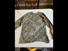 Load image into Gallery viewer, Vintage 90’s Mossy Oak Shadowbranch Long Sleeve T shirt